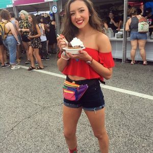 Meet your Posher, Mallory